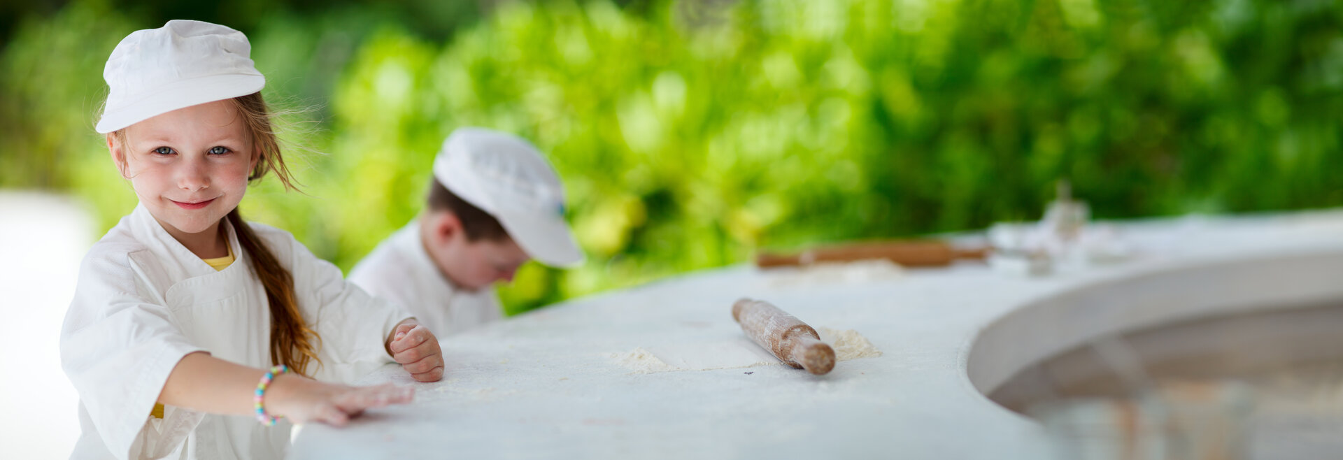 Mit Kindern draußen kochen – lecker, Spaß und Abenteuer für jeden